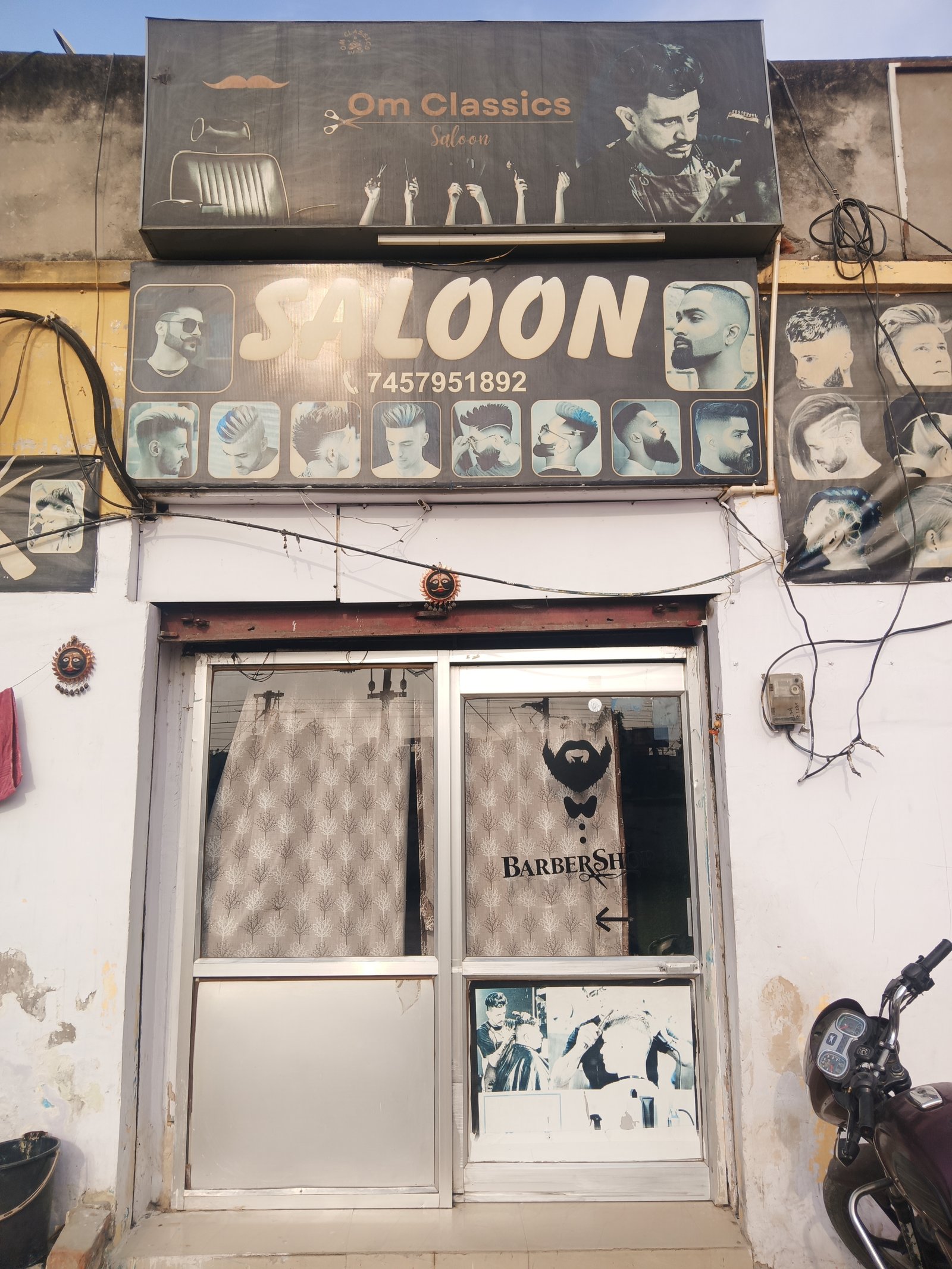 Om Classic Barber Shop